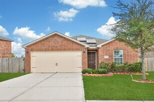 12122 Trawler Pl in La Marque, TX - Building Photo