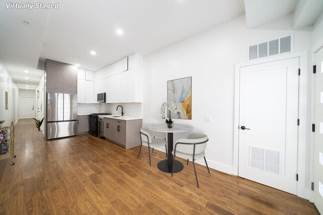 67 Virginia Ave in Jersey City, NJ - Building Photo - Building Photo