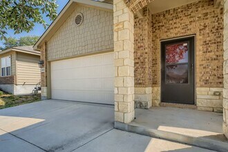 15111 Pandion Dr in San Antonio, TX - Building Photo - Building Photo