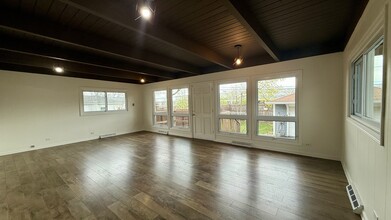 1245 Arbor Ave in Highland Park, IL - Building Photo - Building Photo