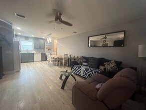 1227 S Daytona Ave in Flagler Beach, FL - Building Photo - Building Photo