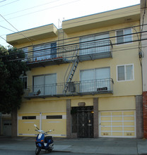 1242 18th Ave in San Francisco, CA - Foto de edificio - Building Photo