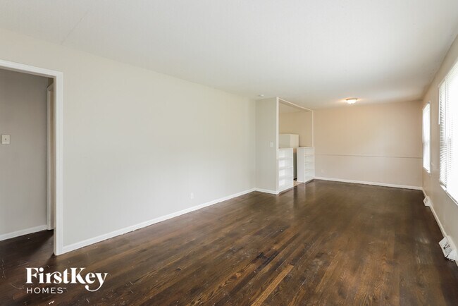 1403 NE 67th Pl in Gladstone, MO - Building Photo - Building Photo