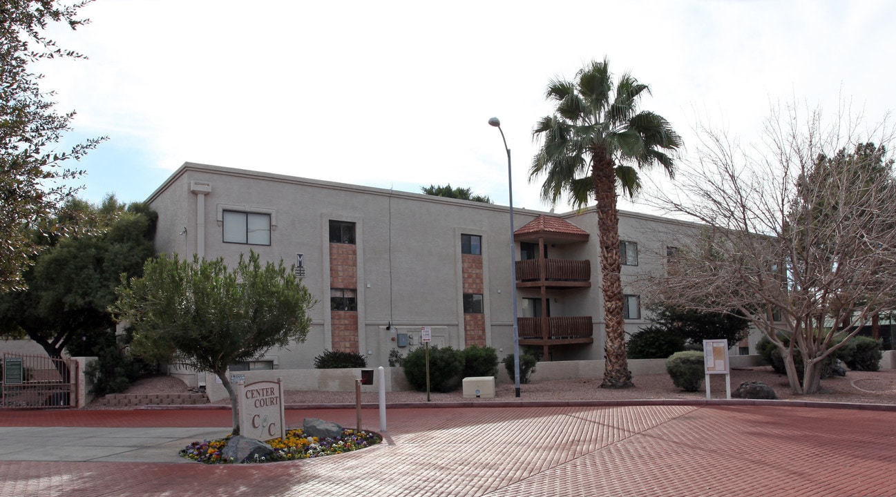 3031 N Civic Center Blvd in Scottsdale, AZ - Foto de edificio