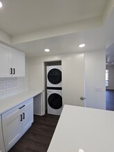 8815 Tamberly Way, Unit A in Santee, CA - Building Photo - Building Photo