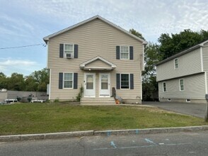 69-71 Stocker St in Springfield, MA - Building Photo - Building Photo