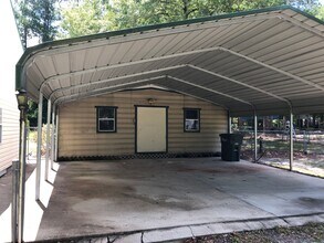 196 Brookview Dr in Valdosta, GA - Foto de edificio - Building Photo