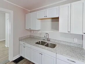 526 Tauromee Ave in Kansas City, KS - Building Photo - Building Photo