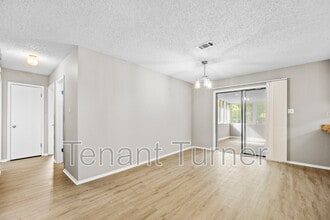 329 Springdale Cir in D'Iberville, MS - Building Photo - Building Photo