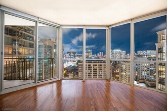 645 N Kingsbury St in Chicago, IL - Building Photo - Building Photo