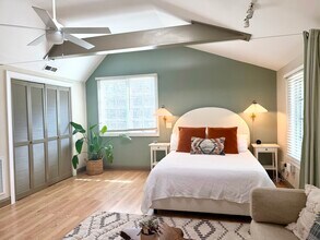 6204 Old Military Rd in Wilmington, NC - Foto de edificio - Building Photo