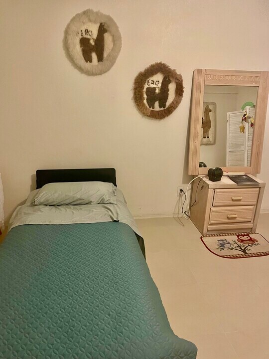 351 E Thomas Rd, Unit D203 in Phoenix, AZ - Building Photo