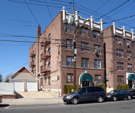 759 Avenue A in Bayonne, NJ - Building Photo - Building Photo