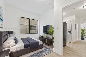 858 NW 3rd St in Miami, FL - Building Photo - Building Photo