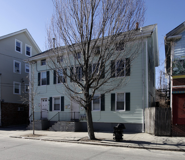 106-108 Ives St in Providence, RI - Building Photo - Building Photo