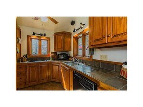 3125 Ed Edwards Rd in Fayetteville, AR - Building Photo - Building Photo