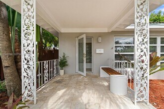 1443 Hollywood Blvd in Hollywood, FL - Building Photo - Building Photo