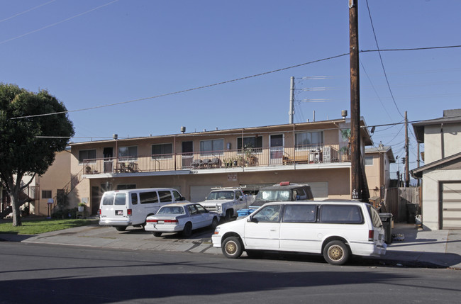 3690 Haig St in Santa Clara, CA - Foto de edificio - Building Photo