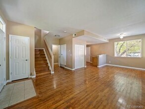 1080 S Walden Way in Aurora, CO - Foto de edificio - Building Photo
