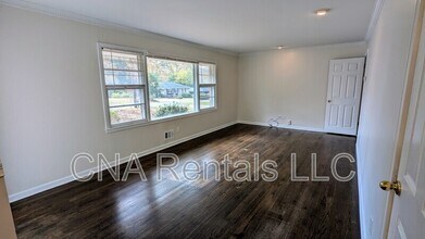 294 Robin Ln SE in Marietta, GA - Building Photo - Building Photo