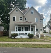 132 North NE Ave in New Philadelphia, OH - Building Photo