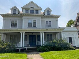 1238 Union St in Schenectady, NY - Building Photo