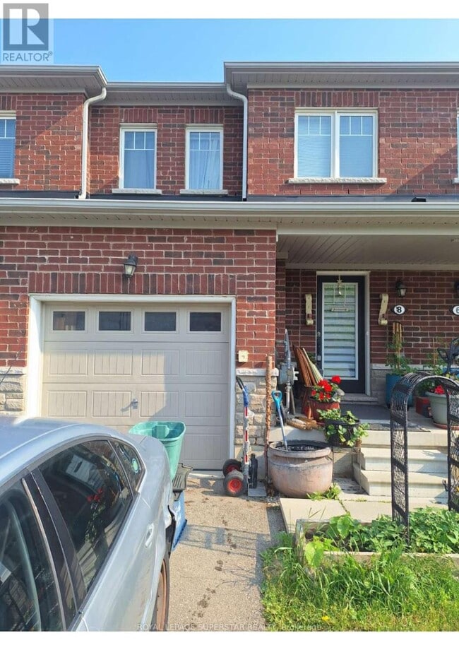 property at 8 Longboat Run W