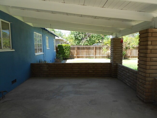 3773 E Clinton Ave in Fresno, CA - Building Photo - Building Photo