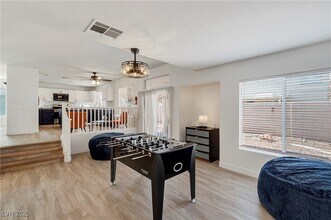 9156 Sapphire Point Ave in Las Vegas, NV - Building Photo - Building Photo