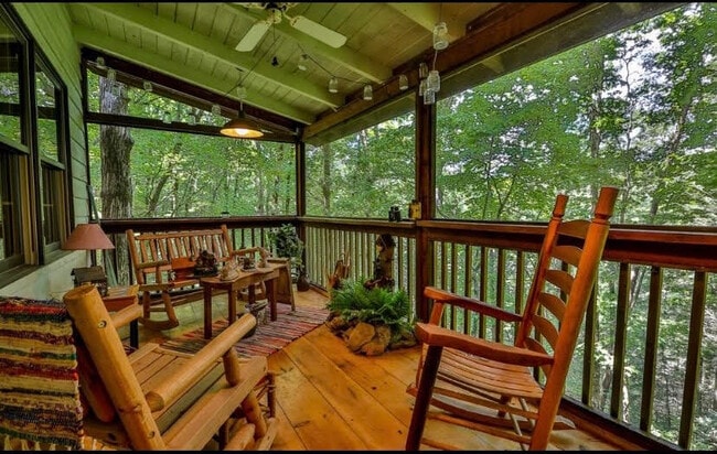 808 Mill Stone Mountain Ln in Blue Ridge, GA - Building Photo - Building Photo