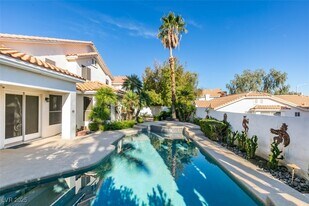 174 Buena Ct in Henderson, NV - Building Photo