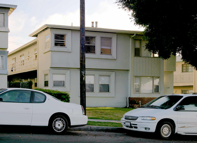 1200 E Imperial Ave in El Segundo, CA - Building Photo - Building Photo