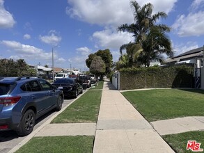 5930 Arlington Ave in Los Angeles, CA - Building Photo - Building Photo
