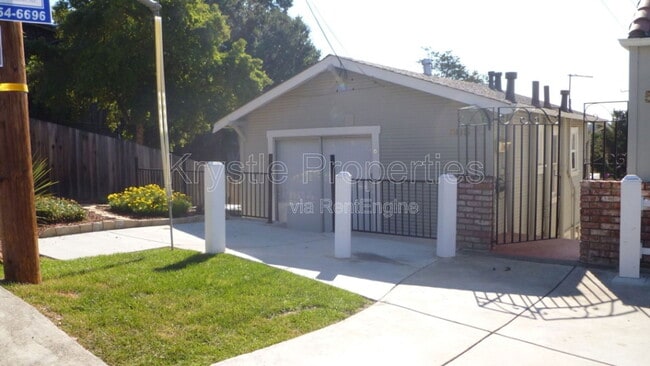 503 Hichborn St in Vallejo, CA - Building Photo - Building Photo
