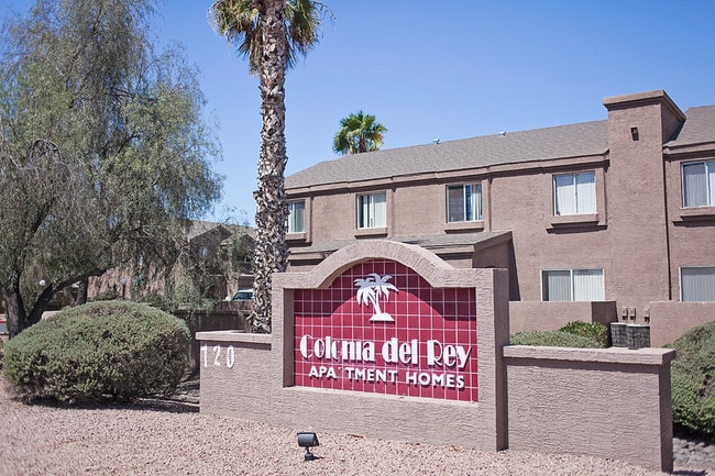 Colonia Del Rey Apartments in Chandler, AZ - Building Photo - Building Photo