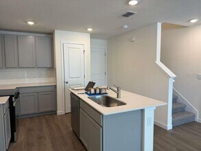 4383 Hazel St in Kissimmee, FL - Building Photo - Building Photo