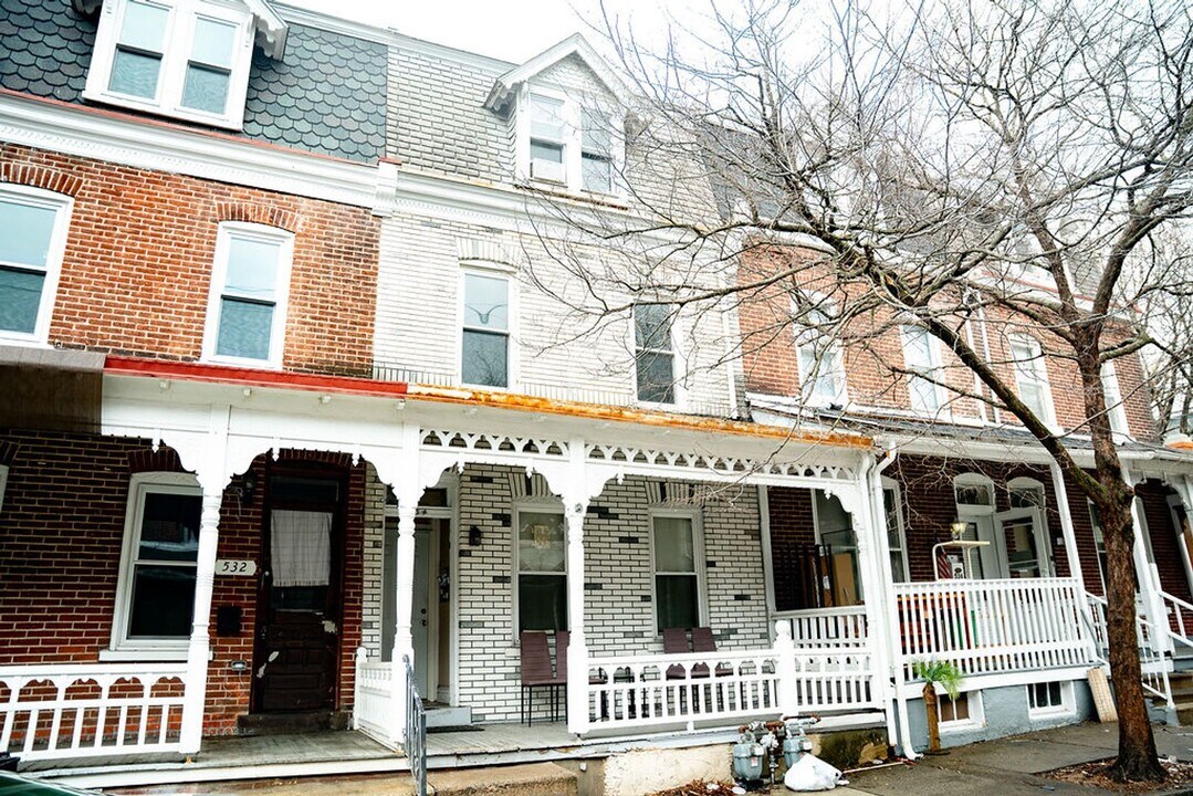 534 N Law St in Allentown, PA - Building Photo
