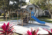 Twin Lakes in Palm Harbor, FL - Building Photo - Building Photo