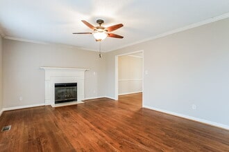 4400 Birmingham Way, Unit 9-105 in Raleigh, NC - Building Photo - Building Photo