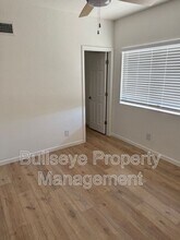 1302 E Maddock Rd in Phoenix, AZ - Foto de edificio - Building Photo