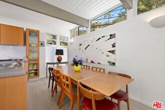 2509 Greenvalley Rd in Los Angeles, CA - Building Photo - Building Photo