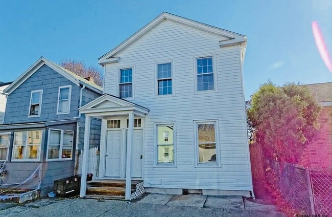 1324 5th Ave, Unit 3