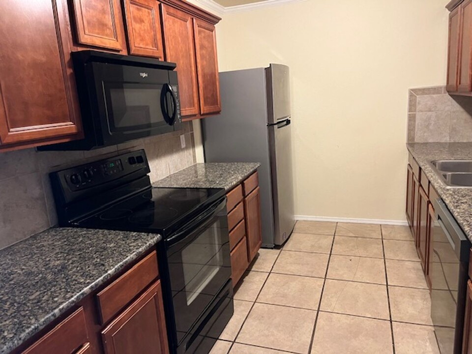 2807 SW 27th Ave-Unit -2811 SW 27th in Amarillo, TX - Building Photo