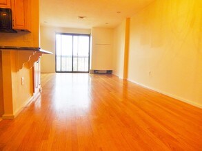 90 Quincy Shore Dr-Unit -721 in Quincy, MA - Building Photo - Building Photo