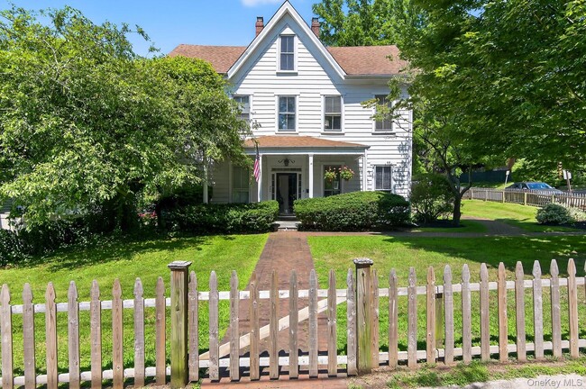 property at 4 Parkview Ter