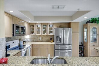 13201 Sherburne Cir in Bonita Springs, FL - Building Photo - Building Photo