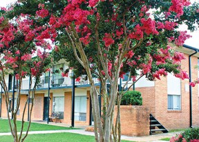 Creek Bend Terrace in Huntsville, AL - Building Photo