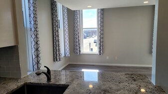 104 N Walnut St in Bay City, MI - Building Photo