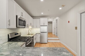12 N Bennet St in Boston, MA - Foto de edificio - Building Photo