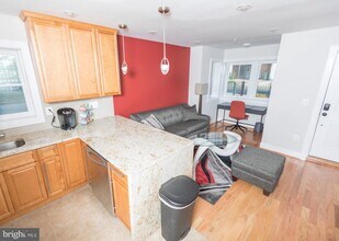 711 S St NW-Unit -2 in Washington, DC - Foto de edificio - Building Photo